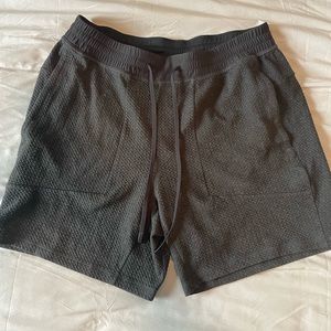 Lululemon men’s shorts